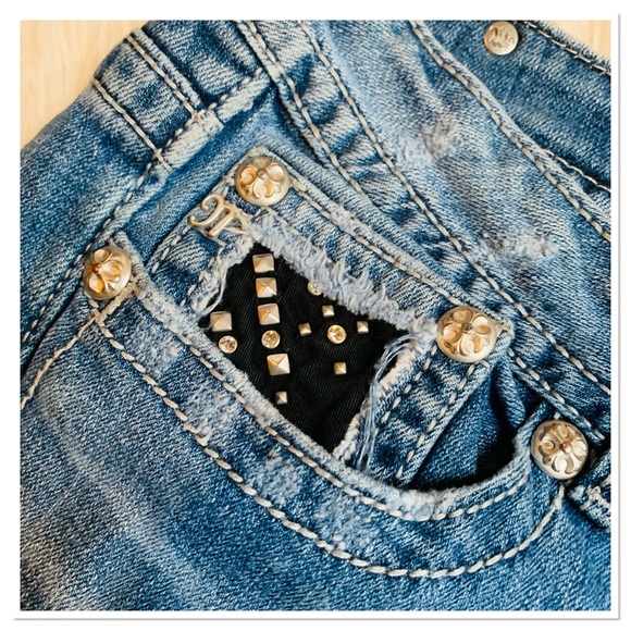 Miss Me Bootcut Bling Studd Jeans Blue Black Silver Style JP5002-29 Size 33 - Picture 3 of 14